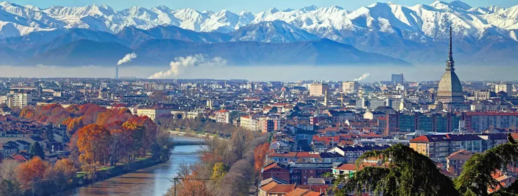 la-forza-e-il-coraggio-della-bellezza-exclusive-brands-torino-cover-1